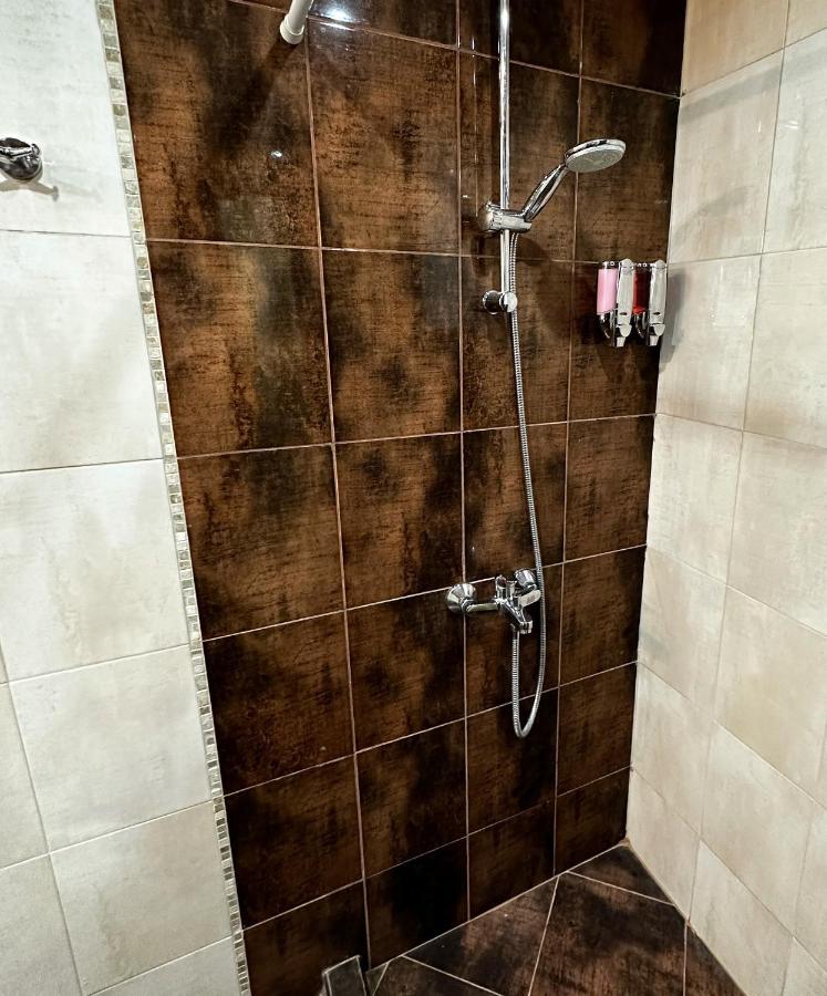 Апартаменти Diana's Place Санданський