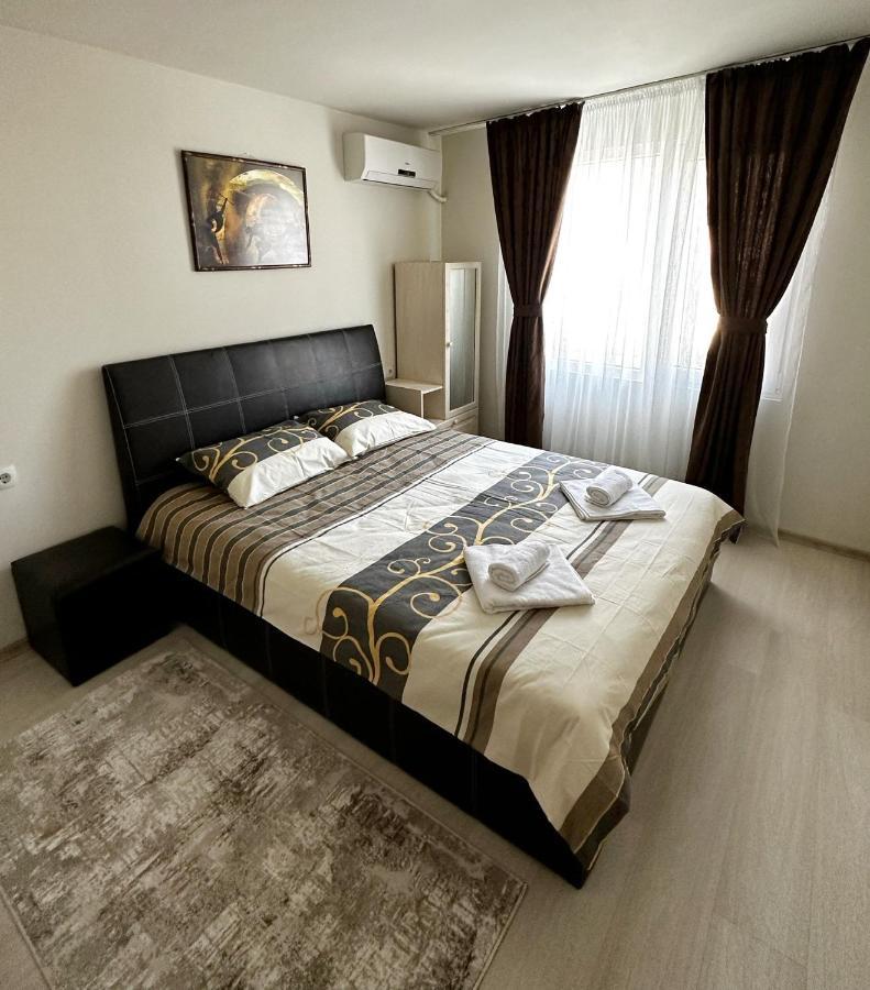 Diana's Place *